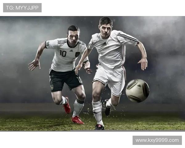 足球明星同框对比揭示不同风格与技艺的碰撞与融合