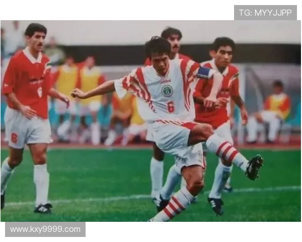 中国男子足球明星盘点及其在国际赛场上的辉煌成就与影响力分析